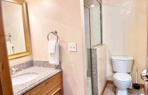 Cozy Zermatt Swiss King Villa with Kitchen Near Park City & Deer Valley Ski Resorts - 1089 - Foto 14