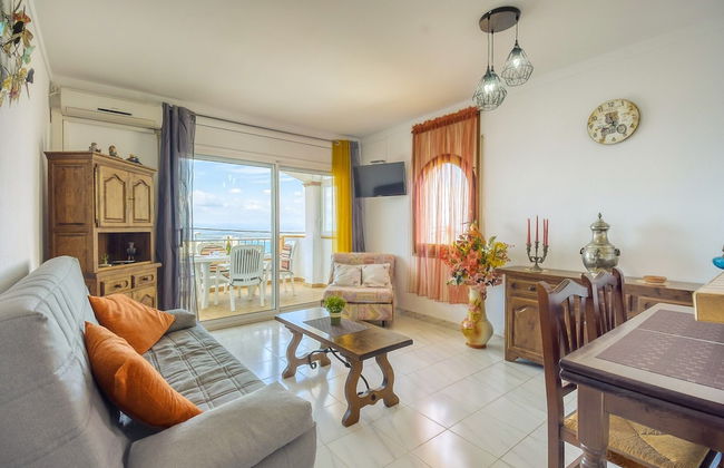 Apartment in Roses Near Cap de Creus - Photo 11