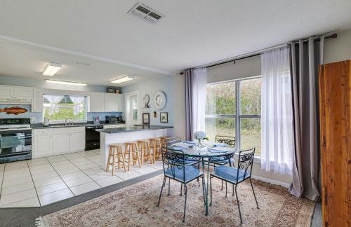 Water Access and Beach Area Crooked Lake Escape - Foto 10