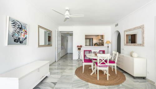 Alcazaba Beach Apartment - Photo 4