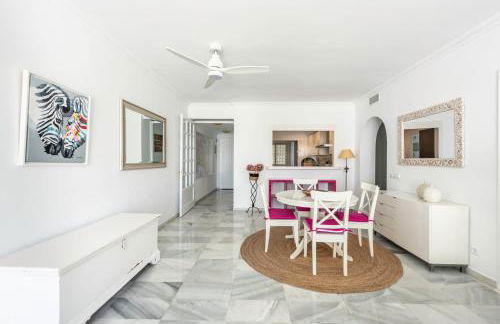 Alcazaba Beach Apartment - Photo 4
