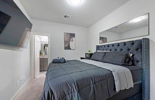 Spacious Modern Townhome w Indoor Court, King Beds & Huge TVs! - Foto 10