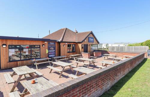 19 The Court - Photo 35