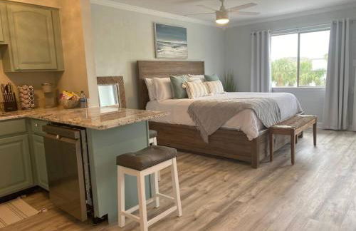 Destin Bliss! Your Dream Studio Condo on Holiday Isle! - Foto 5