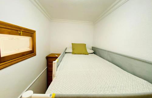 Golden Reddis - Photo 13