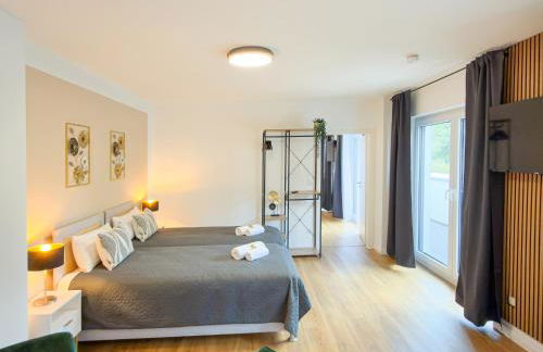 ImmoStay #3 - Penthouse mit zwei Balkonen & Seeblick, Parking & WiFi - Foto 25