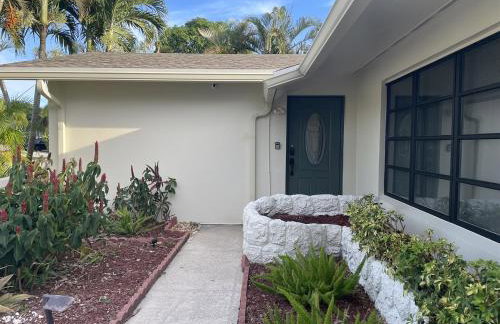 Family Retreat near Beach, Downtown and PGA - Foto 35