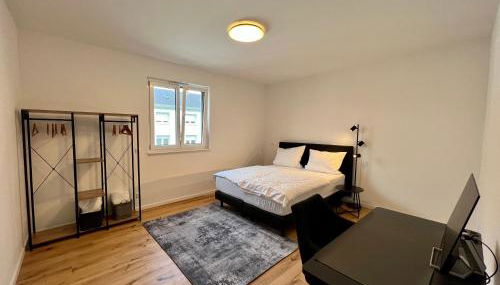 Workplace Apt/27inch Screen for 2 or 4/Kitchen - Foto 4