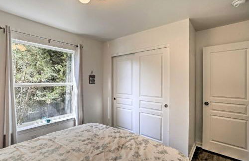 Centrally Located Mt Shasta Home with Deck! - Foto 20