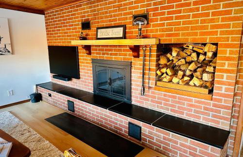 Ozran Cottage - a mid-century Lakefront getaway - Foto 8