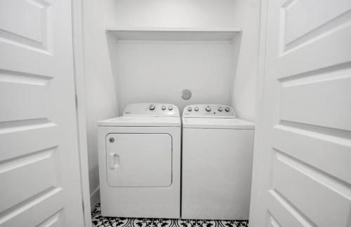 NEW! The Brandōn - Upscale Manor - Garage - Near Medical Center & NRG - Foto 45