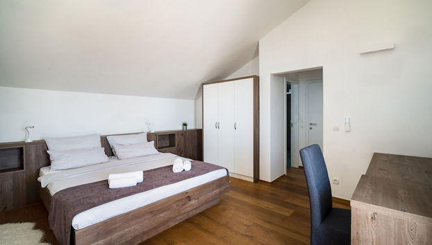 Vila Dana & Thalia - Private pool - Foto 3, Zimmer