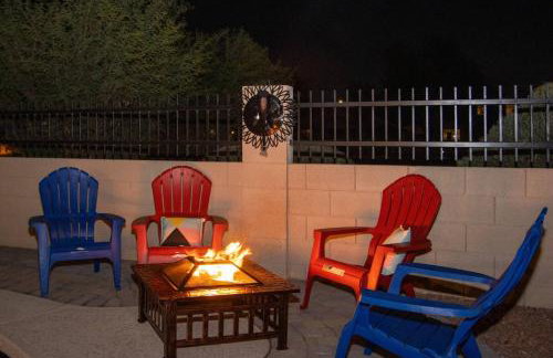 StayShores Chic Retreat – Pool HotTubSweet Sleep - Photo 14