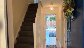 Town Centre spacious 4 bed town house - Foto 3, Lobby or reception