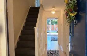 Town Centre spacious 4 bed town house - Foto 3