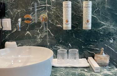 Aesthesis Arxontiko Luxury Rooms - Photo 7