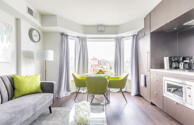 Charming Yorkville Condos - Photo 34