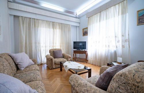 Retro 2-Bdrm House Near Metro in Heraklion by ΜΡS - Foto 20