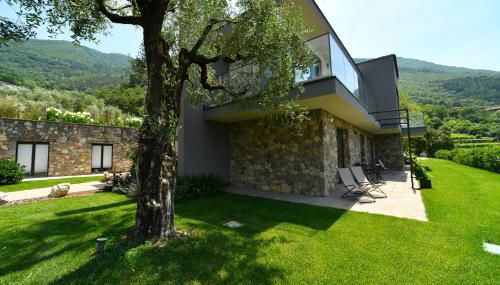 Gazzi Apartments 'Panoramic & Relaxing' - Foto 3, Garden