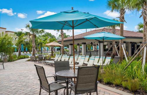 Newly Updated Condo, Near Conv. Center - Photo 93