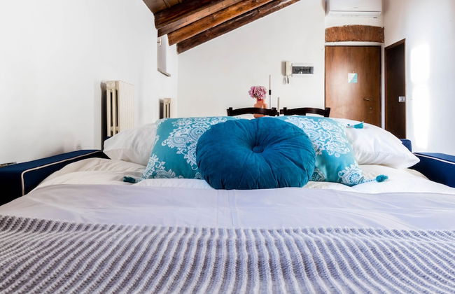 JOIVY Big Wooden Apartment for 6 near Milano Center - Photo 20