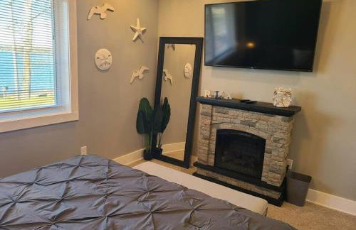 Newly Built Waterfront home w/Amazing Views - Foto 33