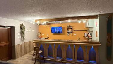 Le Savoyard - Bar & Jacuzzi - Foto 2