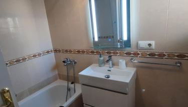 Piso céntrico con piscina - Foto 4