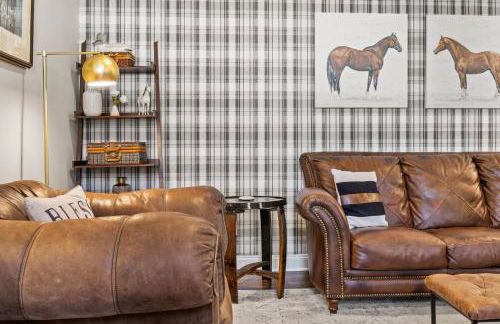 3BR Cozy Family Home with HotTub & Spacious Backyard - Foto 23