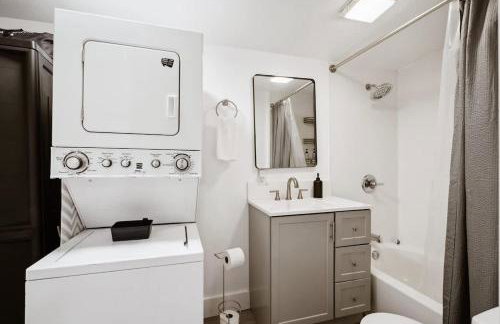 Clubhouse Cozy fast Wi-fi 6 min from Downtown - Foto 22