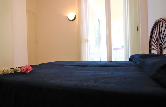 Apartment in Roses Near Sandy Beach - Photo 4