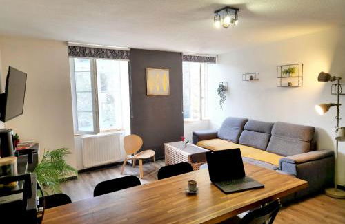 Le DrômArdèchois - Gîte meublé Ardèche - WIFI Parking - Écolodgîte Drôme ardèche - Foto 4