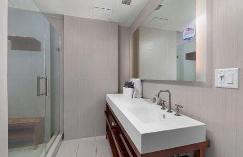 2BR Fort Lauderdale W Residence with Double Living Room, Ocean & Intercoastal Views, Brand New Sofas! - Foto 53