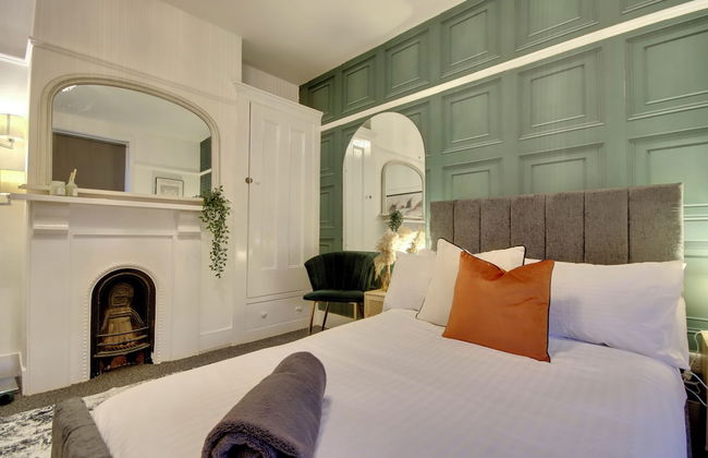 Southsea 4BR Getaway with Private Yard - Foto 7