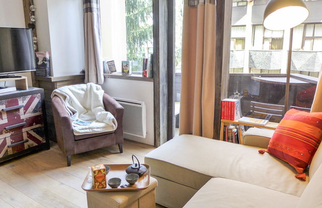 2 bedroom Apartment in Chamonix-Mont-Blanc with garden - Photo 9