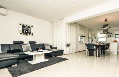 Holiday Home Villa Dalmacija by Interhome - Foto 12