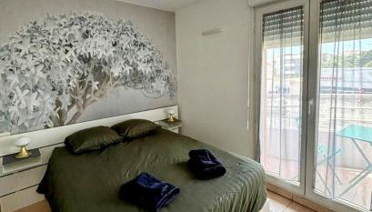 Charmant 2 pieces avec parking privé et piscine - Foto 2
