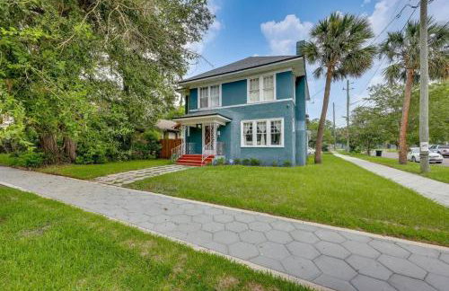 Pet friendly home in Historic Springfield near TIAA - Photo 1