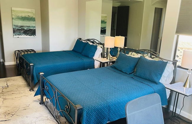 Luxury Contemporary Sanctuary w/ Pool and Views! - Foto 5