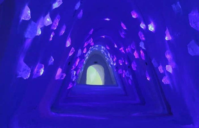 Excursão ao Lainio Snow Village de moto de neve - Foto 2