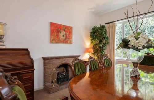 5 Bed Home with Private Parking - 25 Mins To Central London - Foto 9