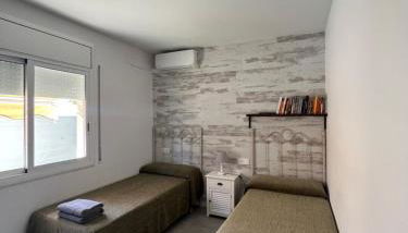 Big house with swimming pool - Photo 2