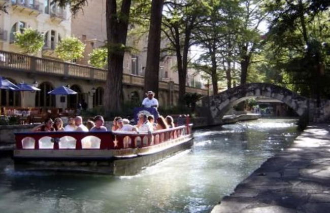 Chic Downtown Farmhouse With Garden and BBQ Grill - Foto 32