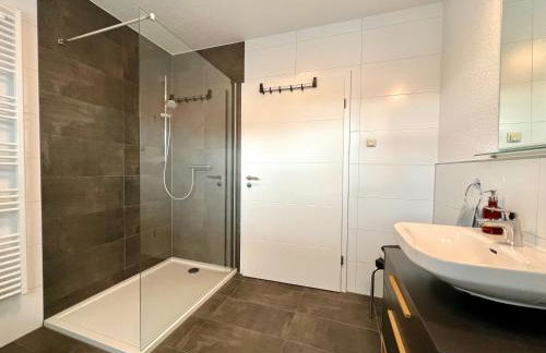 Ferienwohnung Bella - mit Waschmaschine, Fahrstuhl und Carport in ruhiger Altstadtlage von Ballenstedt - Foto 15