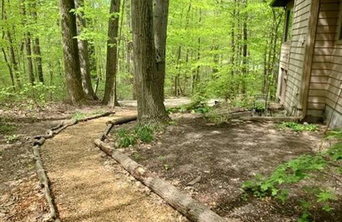 Woodshores Retreat - cozy retreat, hot tub, Lk MI - Photo 39