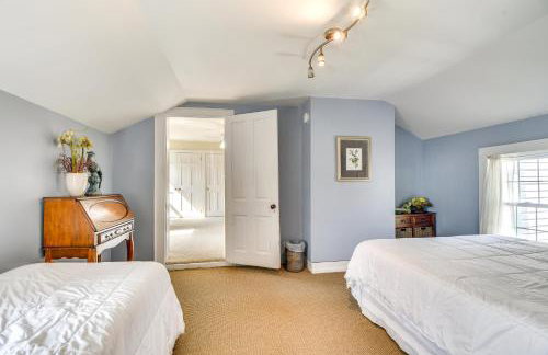 Lakefront Cayuga Retreat with Private Deck and Hot Tub - Foto 33