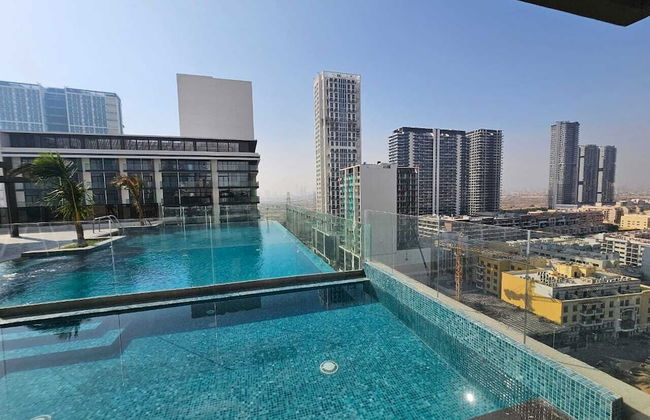 Luxury Studio in Jumeirah Village Circle - Photo 1