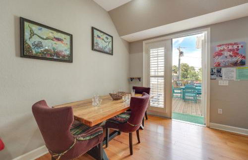 Coastal Sea Side Townhome - Walk to Beach! - Foto 6