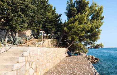 3 Bedroom Stunning Home In Karlobag - Foto 10