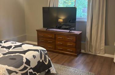 Upscale Anchorage Getaway, Cozy & Newly Remodeled - Foto 7